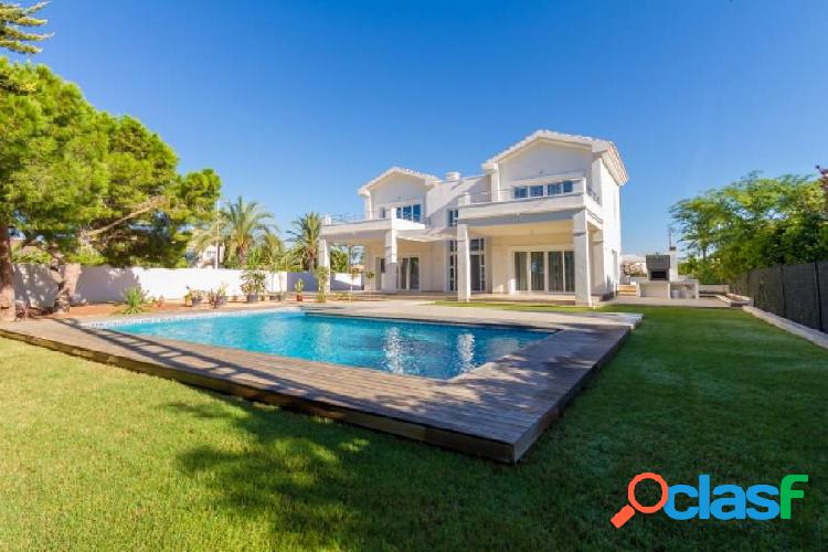 Chalet independiente en Cabo Roig