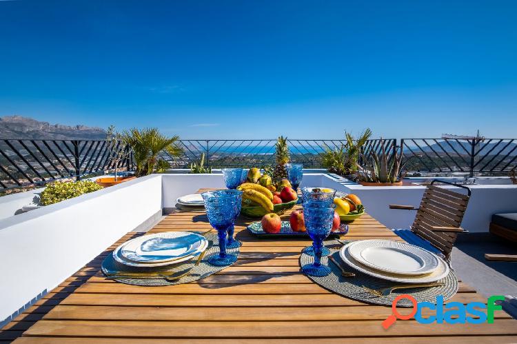 Chalets independientes a estrenar con vistas al mar en Polop