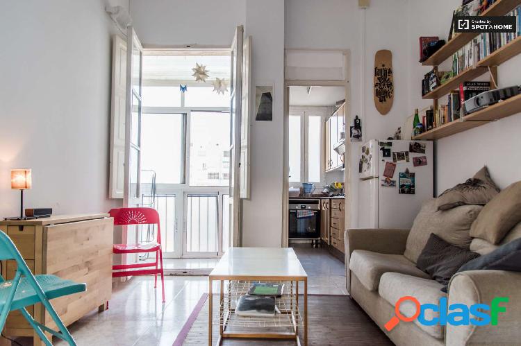 C\xc3\xb3modo apartamento de 1 dormitorio con terraza en