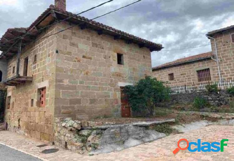 DISPONIBLE A LA VENTA ADOSADO EN BERZOSILLA