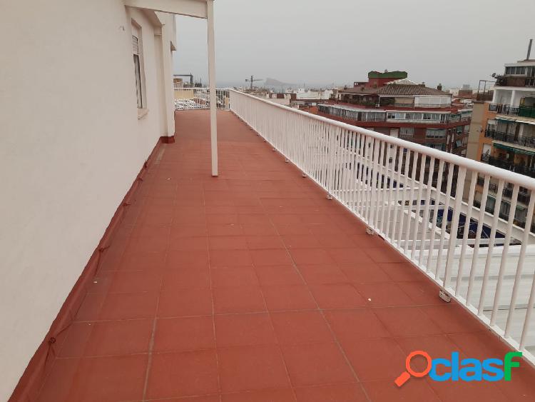 ESPECTACULAR ATICO CON UNA GRAN AMPLIA TERRAZA CON BONITAS