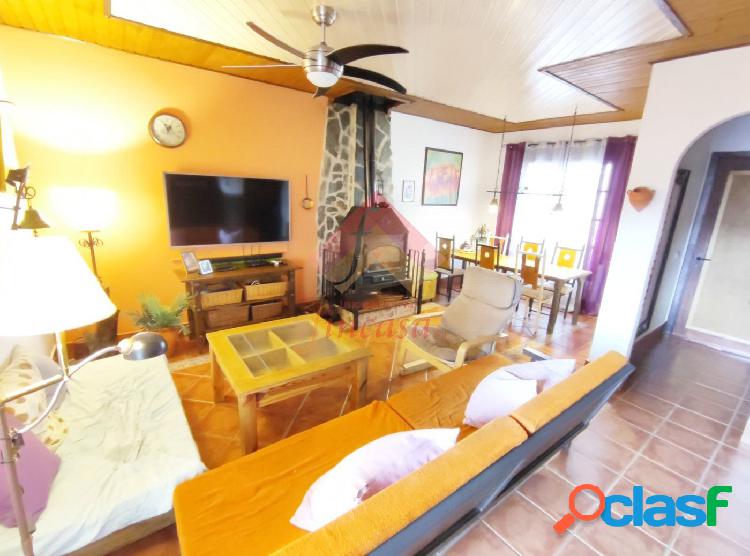 ESTUPENDA CASA EN MONTEJAQUE