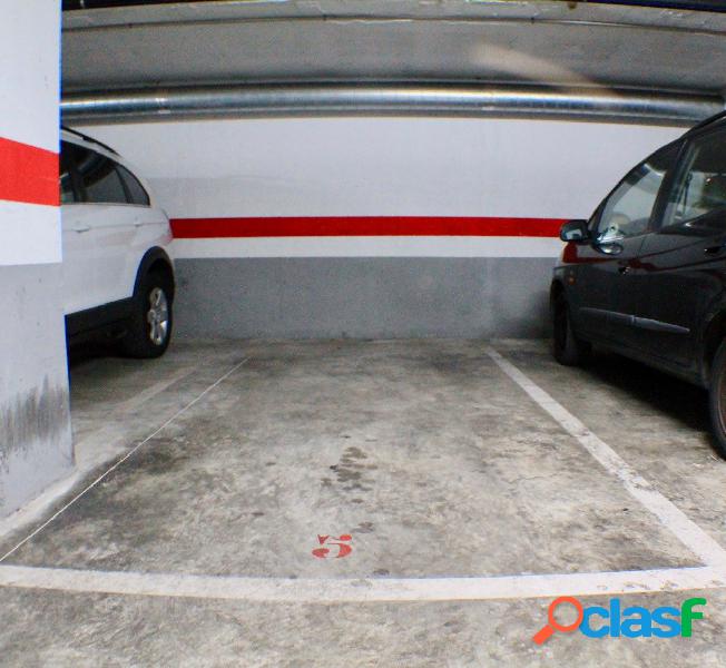 ESTUPENDO PARKING EN COLONIA MADRID EN EXCLUSIVA