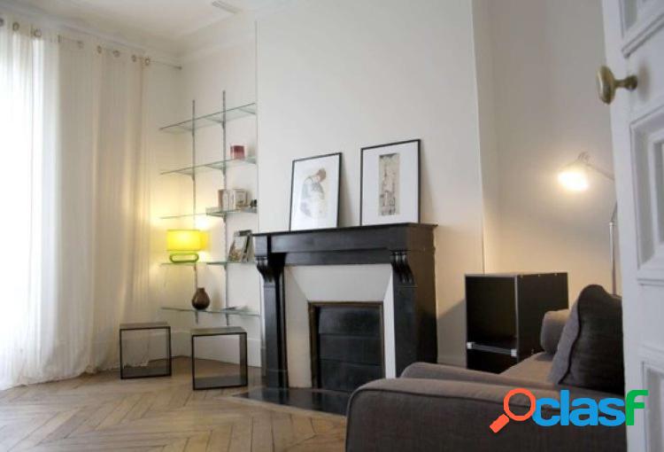 Elegante apartamento de 2 dormitorios en alquiler en Paris 4