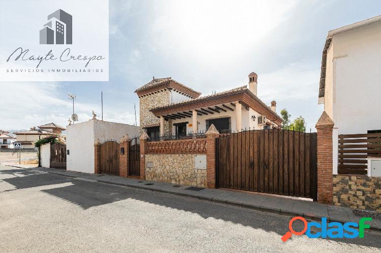 Espectacular casa en Ogijares, Bajo + Sotano