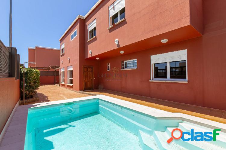 Espectacular villa con piscina privada en San Agust\xc3\xadn
