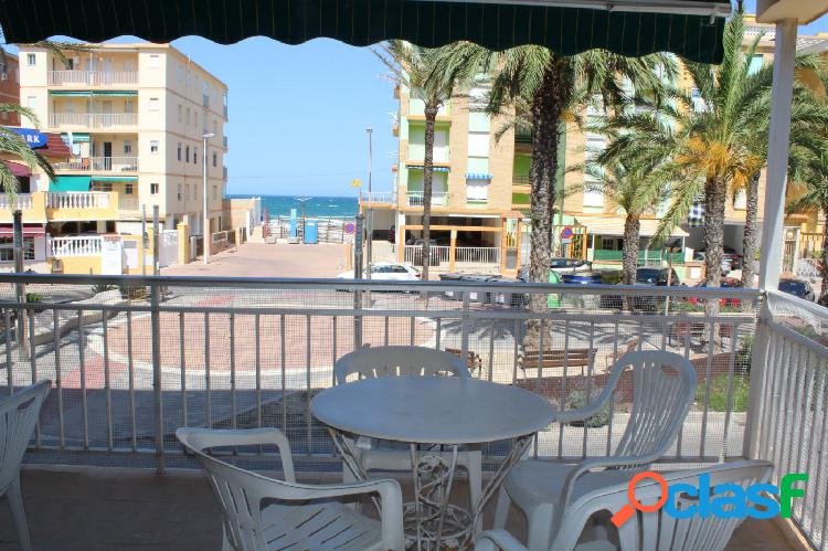 GRAN APARTAMENTO COMPLETAMENTE REFORMADO CON VISTAS AL MAR