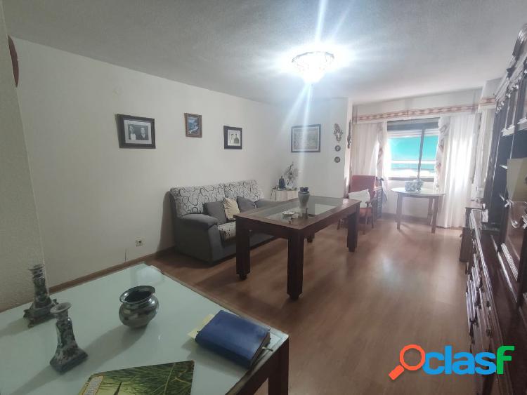 GRAN PISO CON TERRAZA Y ASCENSOR EN LEVANTE!! 4 DORMITORIOS