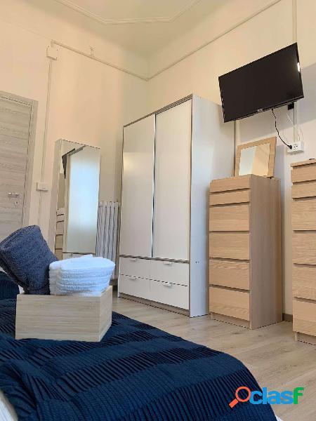 Habitaciones en alquiler en apartamento de 1