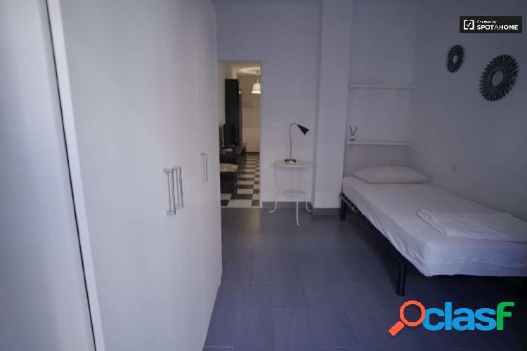 Habitaci\xc3\xb3n en piso compartido en Bami Sevilla