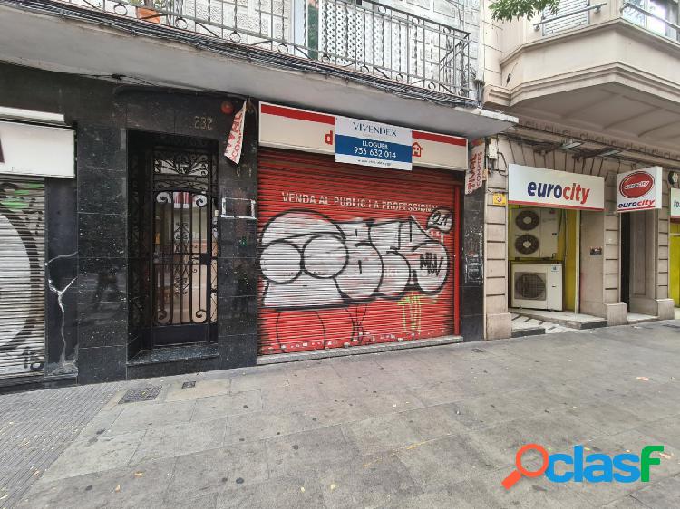 Local comercial en alquiler en calle Sants, 232 - Barcelona