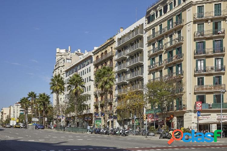 Local en alquiler en Calle Marina - Barcelona