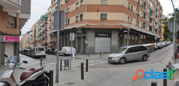 Local en venta en Esplugues de Llobregat
