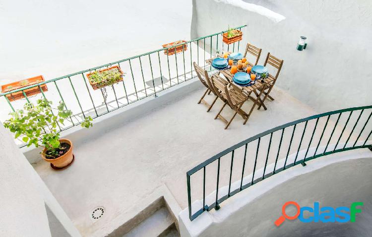 Luminoso apartamento de 2 dormitorios con terraza en