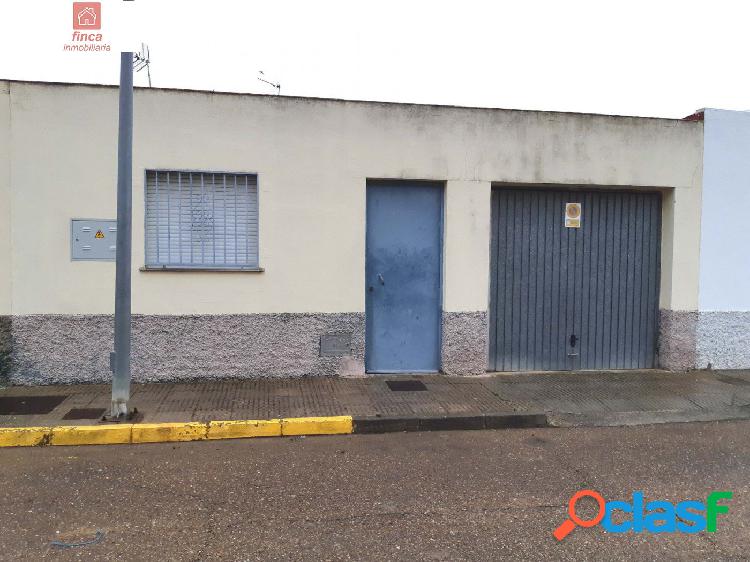 MONTIJO VENTA SOLAR CON GARAJE DE 59 M2 CON TOMA DE AGUA