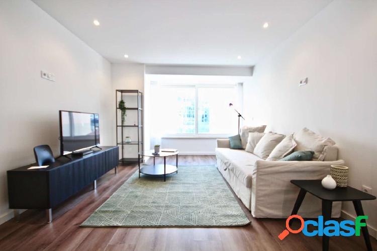 Moderno apartamento de 1 dormitorio en alquiler en Campolide
