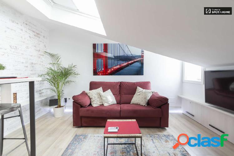 Moderno apartamento estudio con aire acondicionado en
