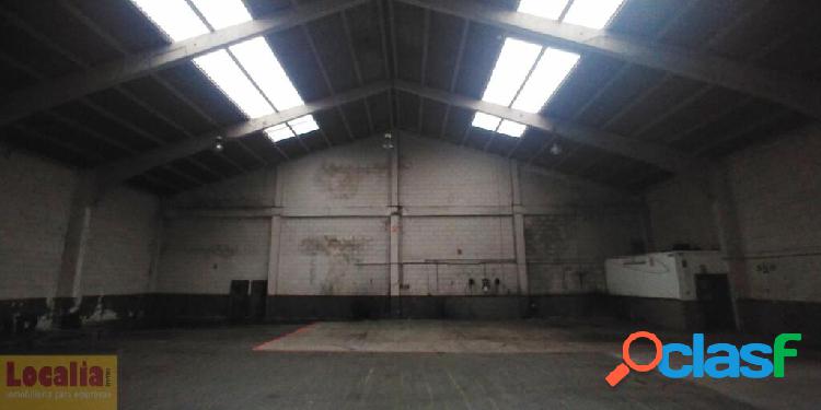 Nave Industrial en alquiler en Santander de 1000 m2