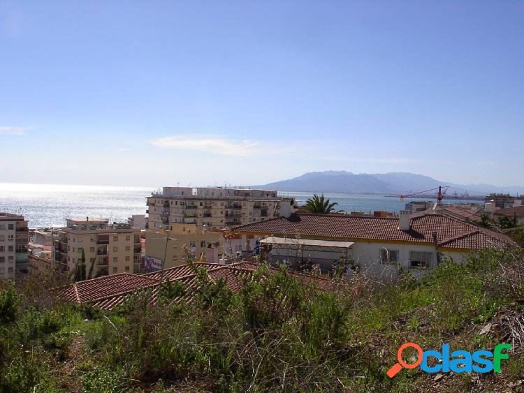 PARCELA CON VISTAS AL MAR