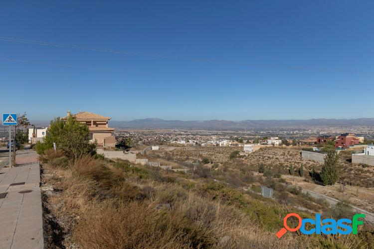 PARCELA CON VISTAS IMPRESIONANTES EN ALTOS DE LA ZUBIA!!