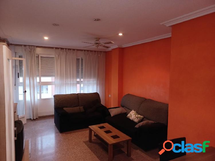 PISO 134 M2/ CENTRICO / 3 HABS / 2 BA\xc3\x91OS / BALCON /