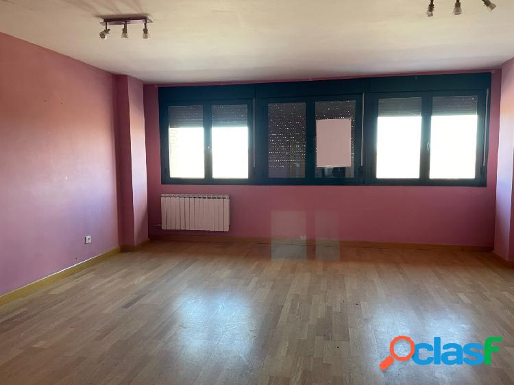 PISO DE 3 DORMITORIOS EN VENTA EN LA LASTRILLA