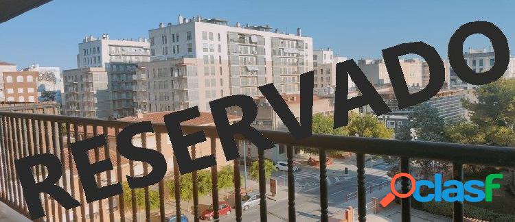 PISO EN AVENIDA LIBERTAD MUY BIEN CUIDADO