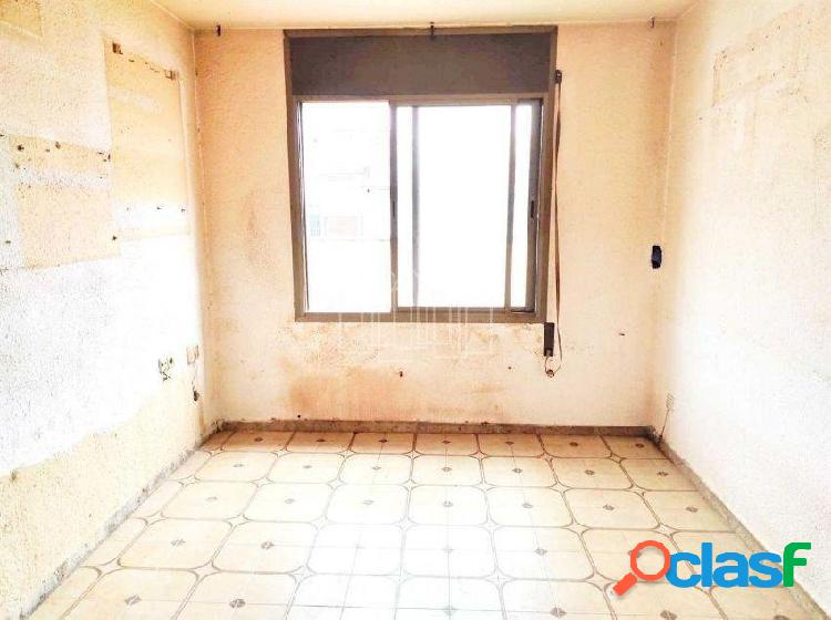 PISO EN VENTA EN HOSPITALET DE LLOBREGAT (SANTA EULALIA)