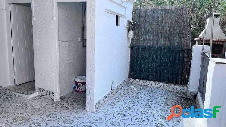 Piso luminoso, con terraza y balc\xc3\xb3n, en zona centro