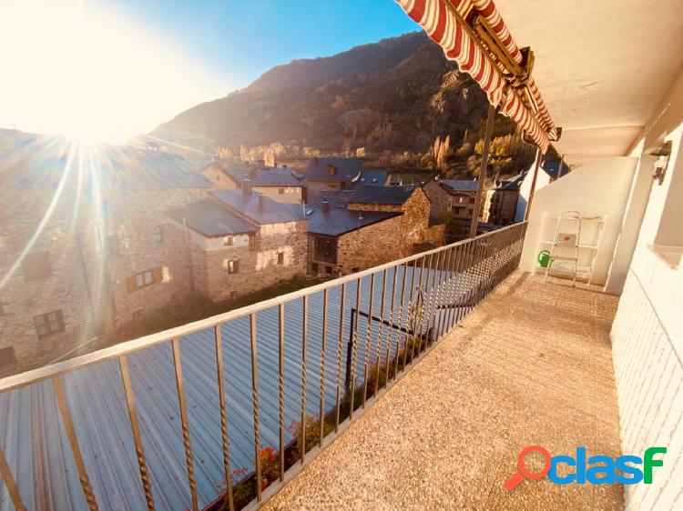 Piso muy luminoso y amplio, con dos terrazas en Benasque