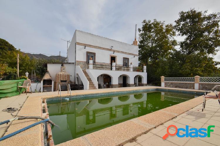 Preciosa finca r\xc3\xbastica en Padul