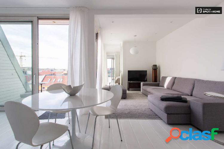 Precioso apartamento de 1 habitaci\xc3\xb3n y balc\xc3\xb3n