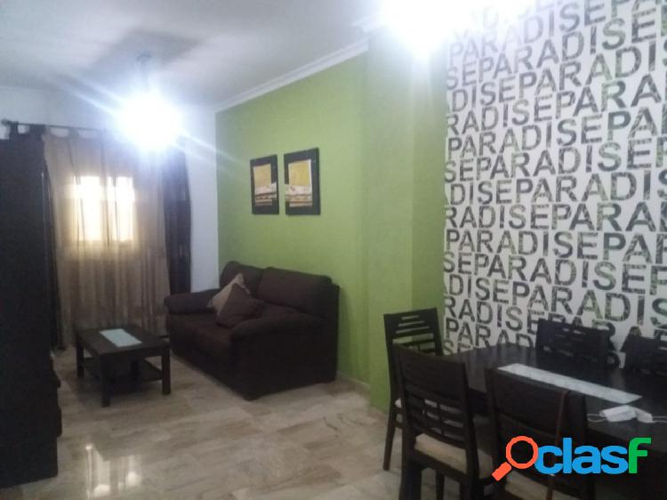 SE ALQUILA APARTAMENTO EN CADIZ, ZONA CENTRO - SAN FRANCISCO