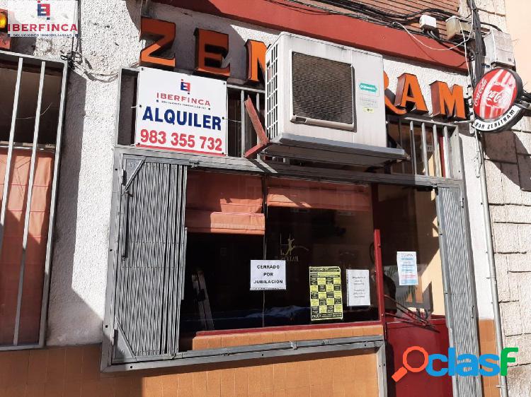 SE ALQUILA LOCAL APTO PARA BAR RESTAURANTE.