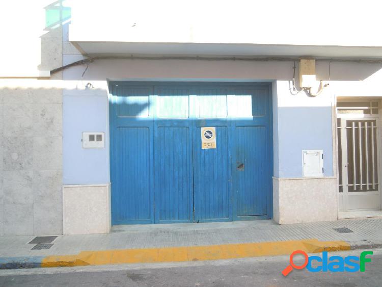 SE VENDE LOCAL COMERCIAL DE 110 m2 EN BENIFL\xc3\x81