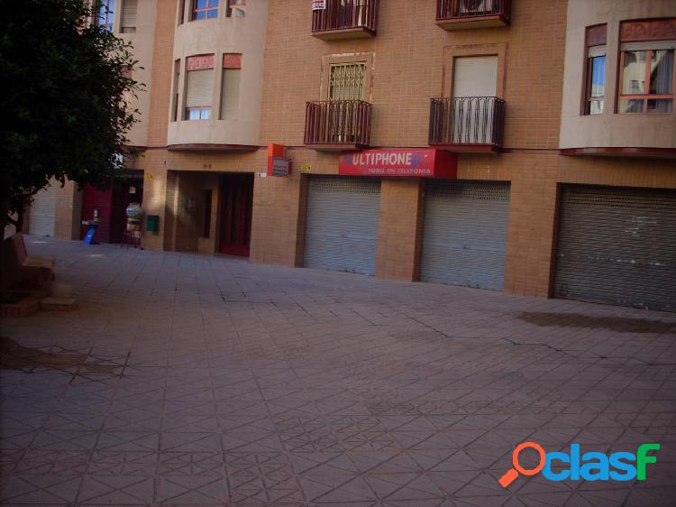 SE VENDE LOCAL, IDEAL PARA OFICINAS