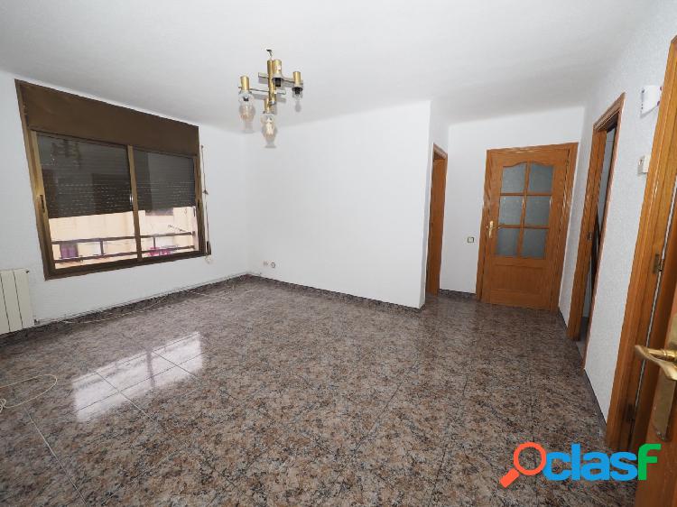 SE VENDE PISO EN SABADELL, ZONA LA PLANA DEL PINTOR