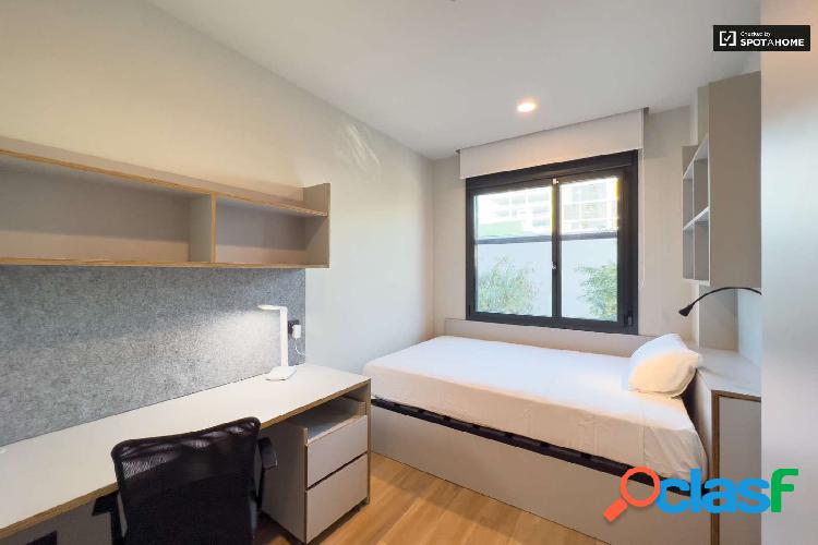 Se alquila habitaci\xc3\xb3n en residencia coliving en Sant