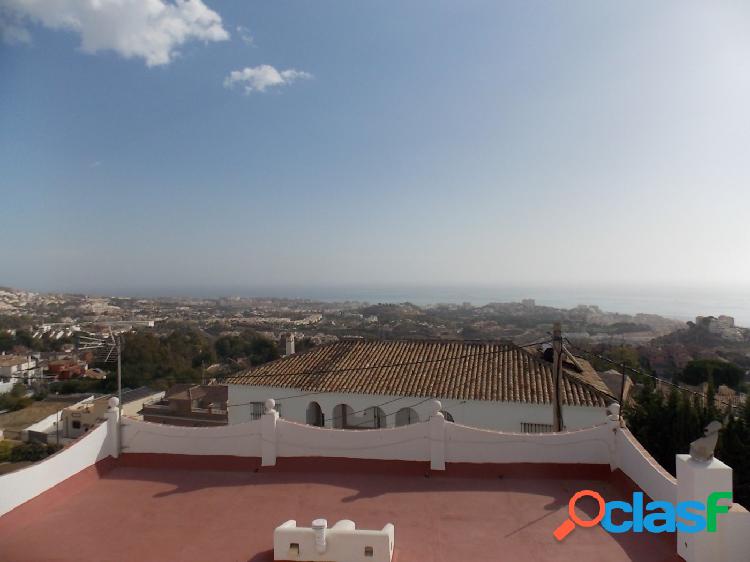 Se vende casa de 6 habitaciones Benalm\xc3\xa1dena Pueblo