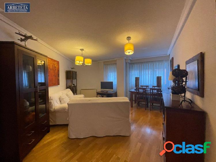Se vende piso de 2 dormitorios en el centro de Guadalajara.