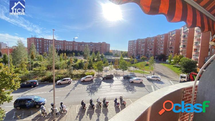 TCR inmogrup vende piso con terraza en Plaza Espa\xc3\xb1a