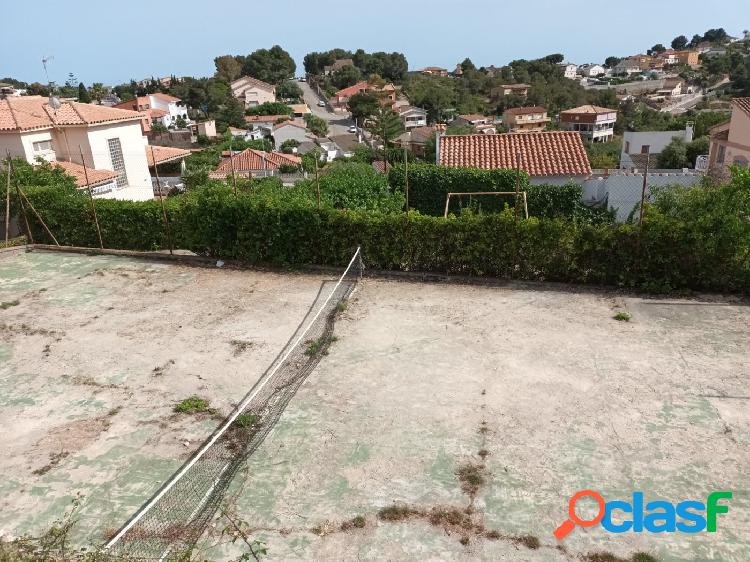 Terreno plano en Trencarroques