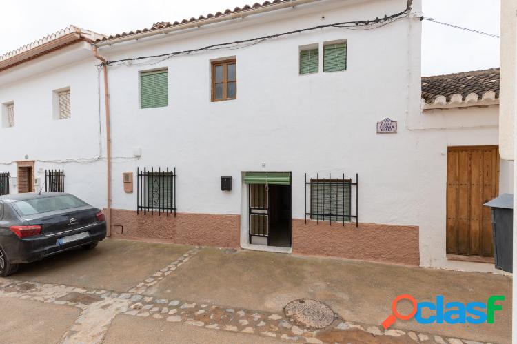 VENTA DE BONITA CASA EN ALBU\xc3\x91UELAS