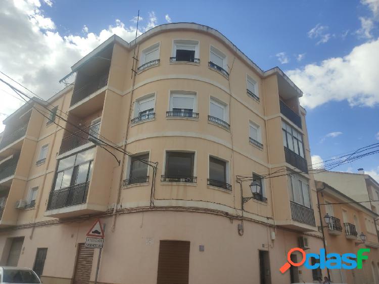 VIVIENDA SEMIREFORMADA EN BARRIO DE SAN JUAN