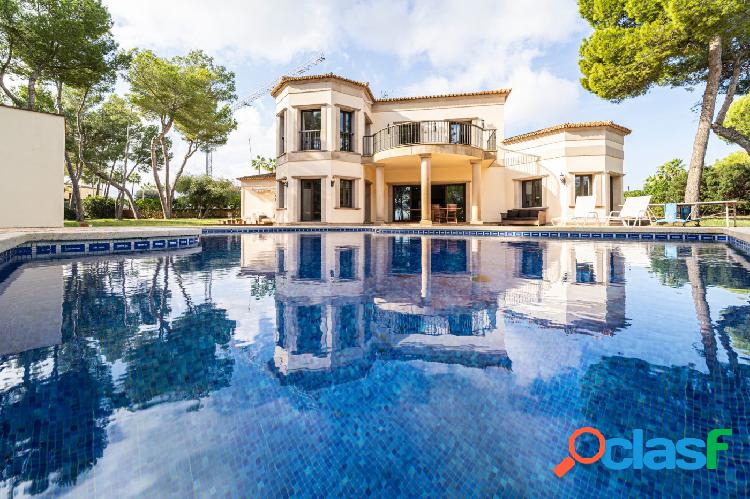 Villa con piscina privada y jardin en Sol de Mallorca