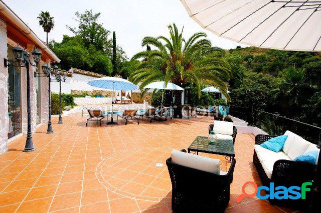 Villa en venta en Marbella, M\xc3\xa1laga