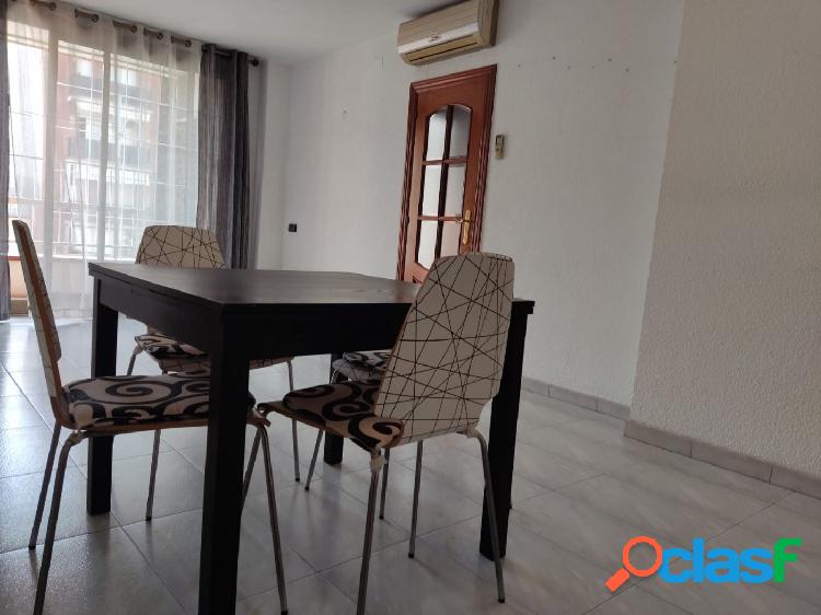 Vivienda con Balcon buen estado en Hospitalet