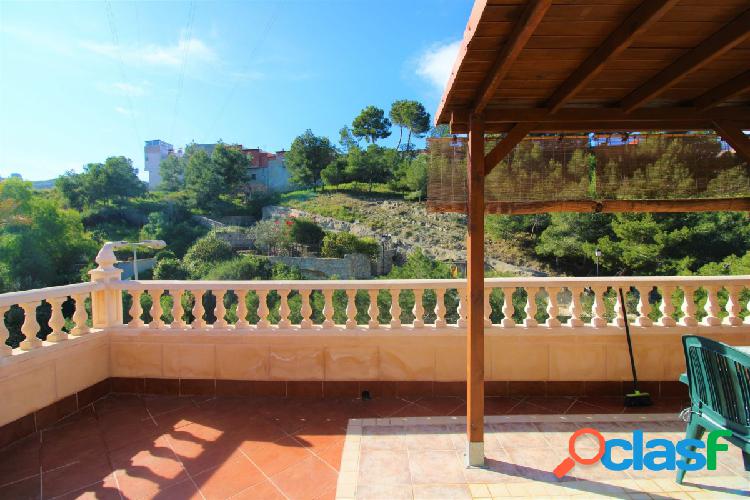 Vivienda unifamiliar con terraza en Rojales