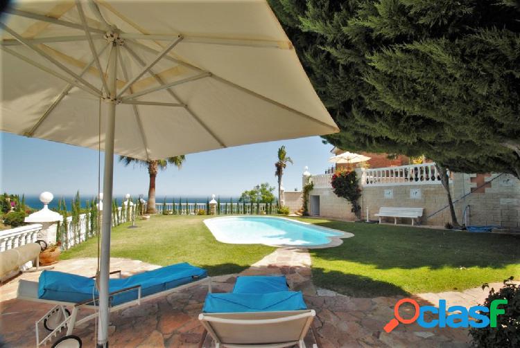Benalm\xc3\xa1dena-Villa 7 dormitorios con vistas al mar