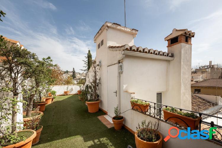 CASA EN PLAZA DE LOS LOBOS